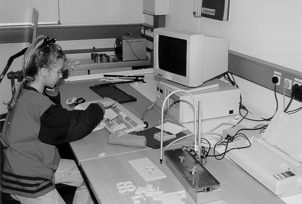 Steuerung einer Styroporschneidemaschine Computertechnik im 7. Schuljahr